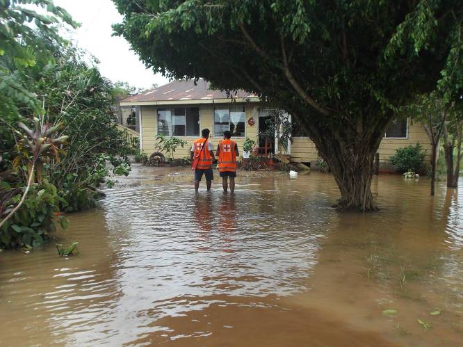 Cycloon Gita trekt over Tonga, eiland uit voorzorg zonder stroom gezet