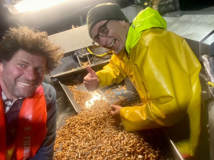 Wim Lybaert zet in het nieuwe tv-programma ‘Een jaar op zee’ onder meer de garnaalvissers in de kijker.