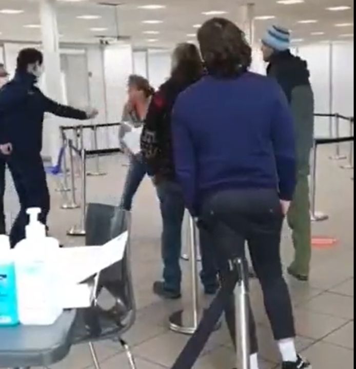 Bedreiging van GGD-medewerkers op de vaccinatielocatie in Heerlen.