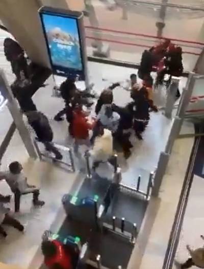 L’expulsion d'un militant kurde dégénère en bagarre générale à l’aéroport de Roissy