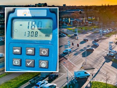 Honderd kilometer per uur te hard door Zwolle: politie neemt rijbewijs in beslag