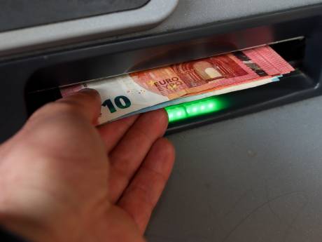 Zoon dwingt zijn moeder geld te pinnen om drugs te kopen: ‘Het wordt een beetje overdreven’ 