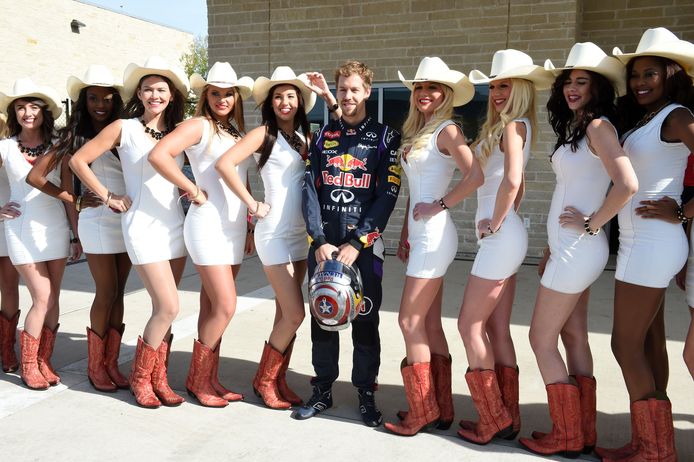 Sebastian Vettel, toen nog bij Red Bull, in goed gezelschap.