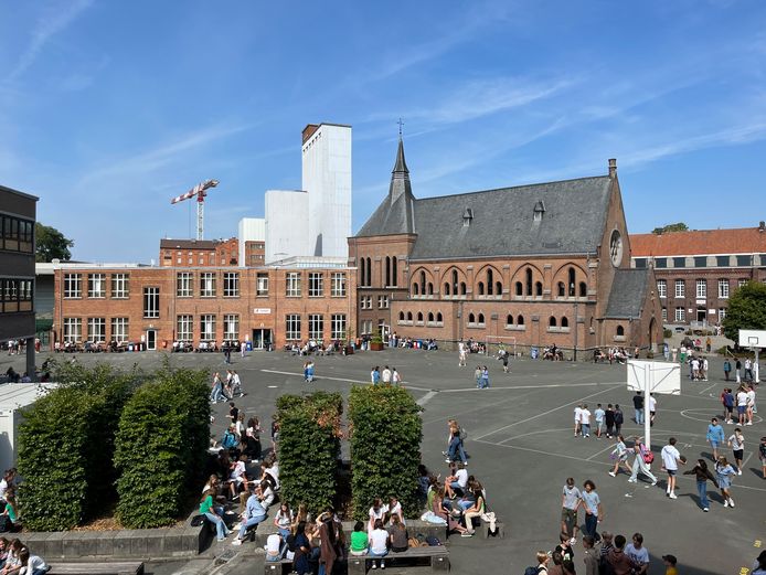 Leiepoort campus Sint-Hendrik.