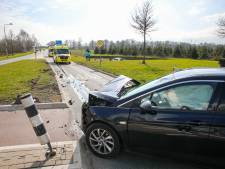 Jong gezin uit Rijssen betrokken bij zwaar ongeluk in Epe, kind gewond naar het ziekenhuis