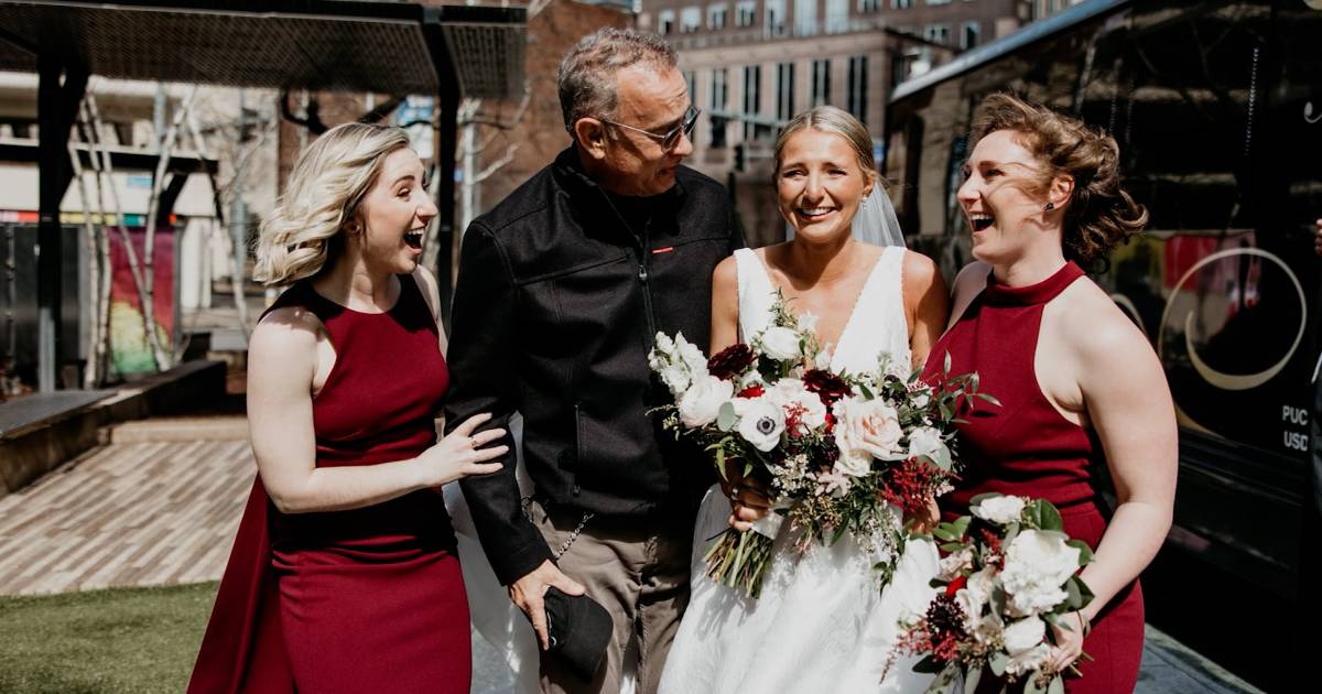 Il matrimonio di Tom Hanks “naufraga” e regala alla sposa la sorpresa della sua vita |  celebrità