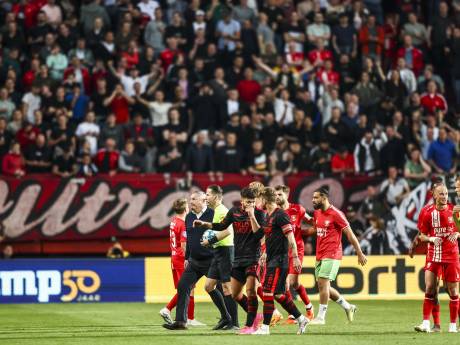 FC Twente legt biergooier van vrijdag stadionverbod op