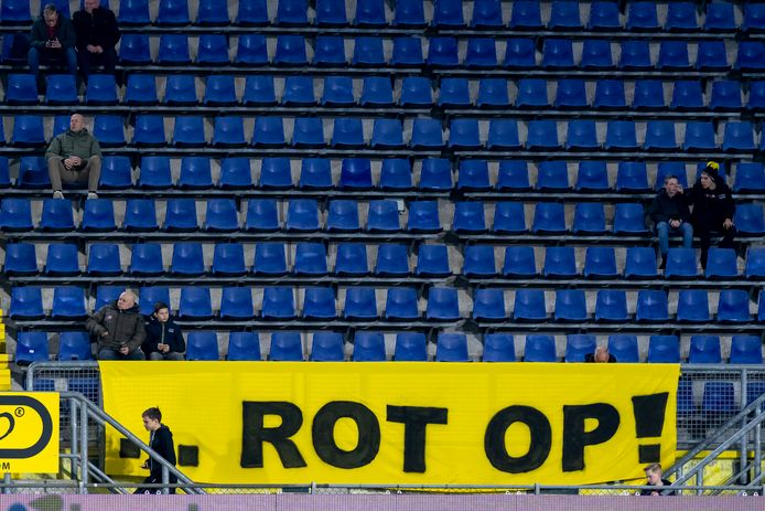 NAC-supporters willen geen City Football Group in Breda.