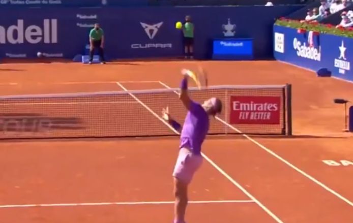 De smash van Nadal.