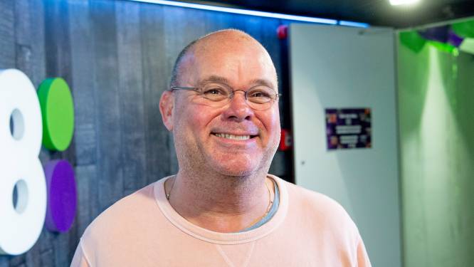 Tegenvaller voor het songfestival: Paul de Leeuw trekt zich terug als ‘gastheer’ van fanzone