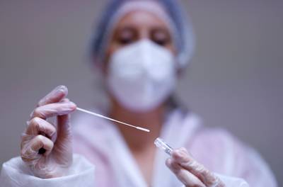 Frankrijk maakt einde aan gratis coronatests voor niet-gevaccineerden