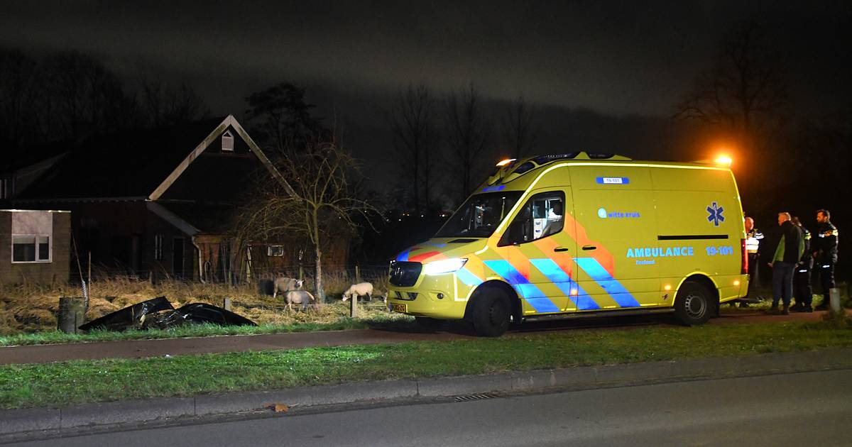 Letsel bij auto-ongeluk Postweg Lewedorp.
