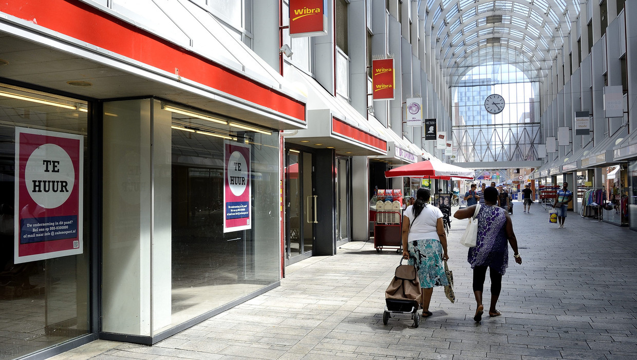 Leegstand in een winkelcentrum in Almere. Beeld anp