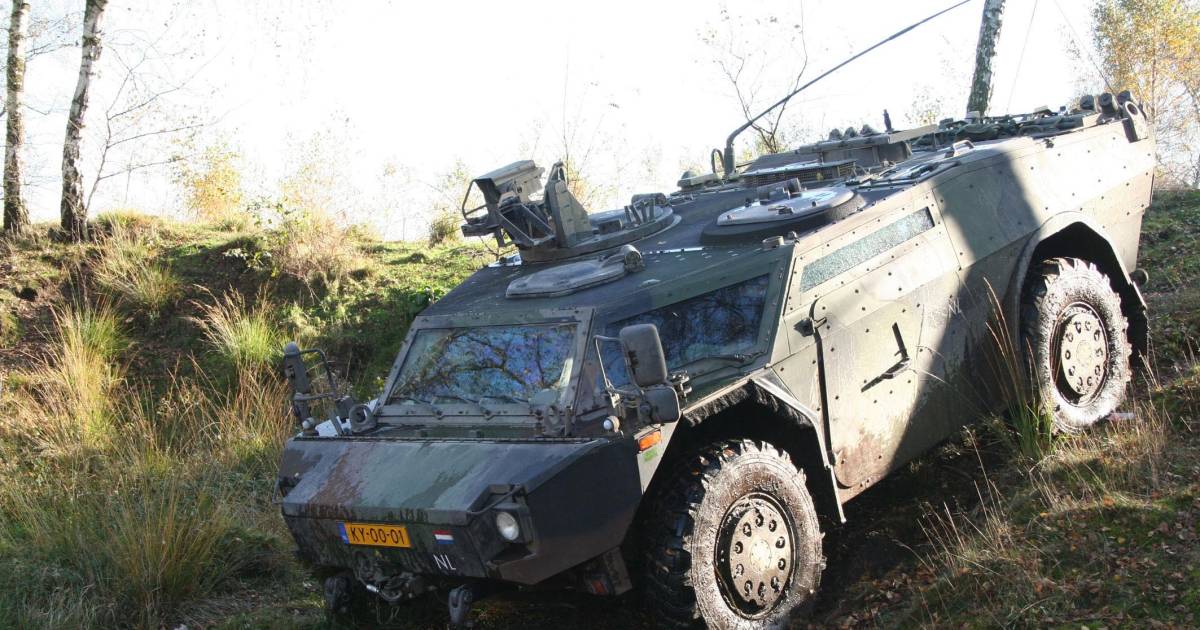 leger oefent met fennek voertuigen in de regio zwolle ad nl