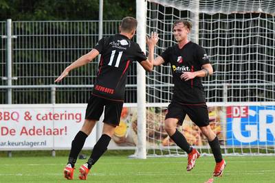 LIVE | Olde Veste brengt de spanning terug, RKAV Volendam opent de score in Harderwijk en HHC leidt 