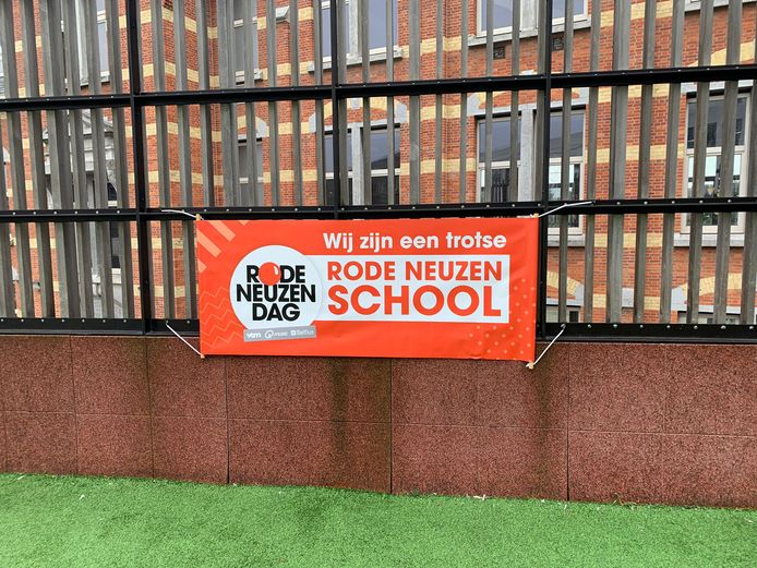 Stedelijk Lyceum Hardenvoort is een Rode Neuzen-school.