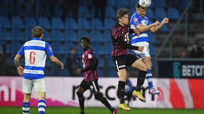 LIVE | Fontana valt in bij PEC Zwolle, dat in de tweede helft snakt naar doelpunten