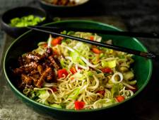 Wat Eten We Vandaag: Knoflooknoedels met pittige tempeh