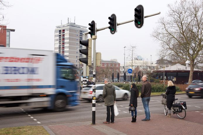 De vuilste plek van Arnhem, de Velperbuitensingel.