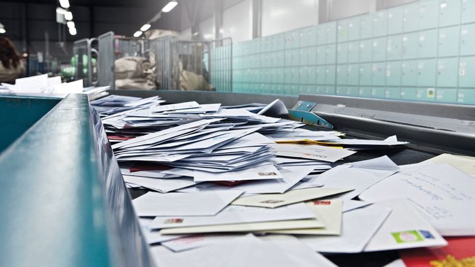 De komende twee weken worden de gevonden poststukken alsnog nageleverd bij de 1.400 mogelijk getroffen adressen.