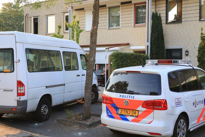 De politie doet onderzoek naar het steekincident zondag in de Amersfoortse wijk Kruiskamp.