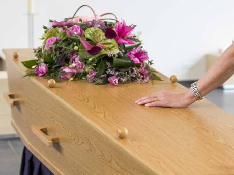 Medewerker Limburgs crematorium ontslagen na cremeren verkeerde lichaam