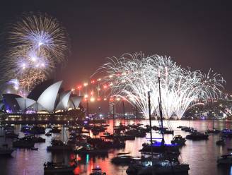 Ondanks brandgevaar gaat wereldberoemde vuurwerkshow in Sydney voorlopig door