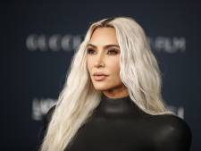Kim Kardashian twijfelt na ophef bondagefoto’s over relatie met Balenciaga