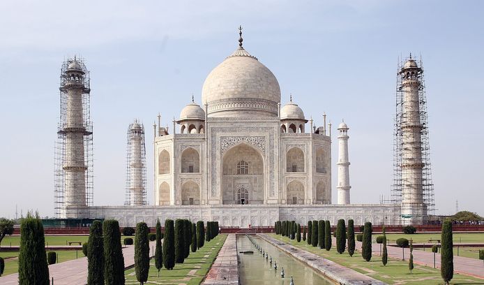De Taj Mahal, wereldberoemd monument of eeuwige liefde en symbool van India.