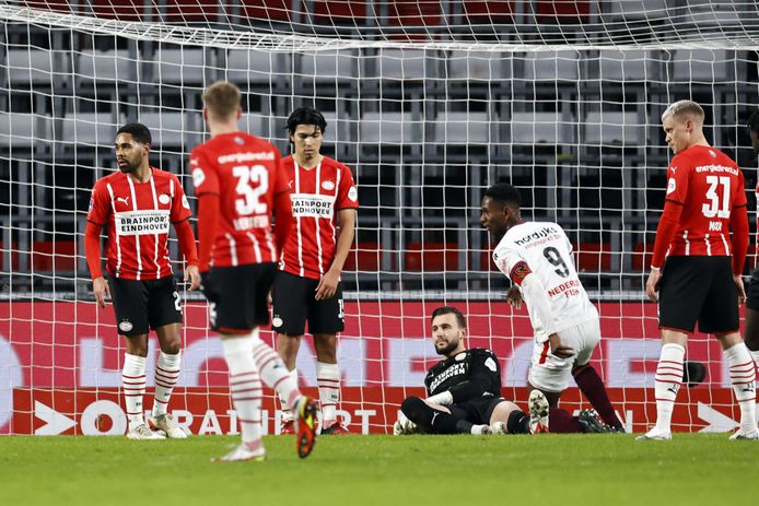 Joël Drommel maakte opnieuw geen goede indruk bij de tegengoal die PSV moest incasseren.