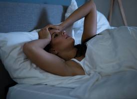 Word je ’s nachts vaak wakker? Slaapexpert geeft tips