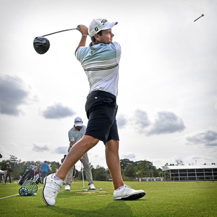 In het spoor van DeChambeau: topgolfers slaan de bal steeds verder, dankzij extra uren in het kracht