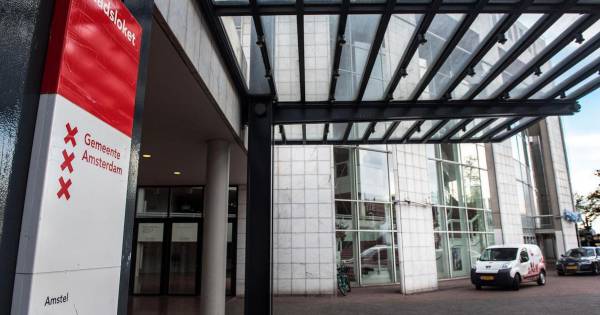 Amsterdam Wil Alle Ambtenaren Cursus White Privilege Laten