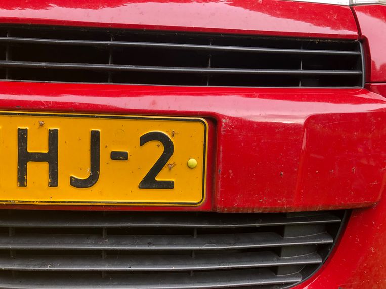 Jelle's nummerbord na 3500 kilometer rijden. Beeld Jelle Reumer
