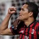 Bacca scoort twee keer en mist strafschop voor winnend AC Milan
