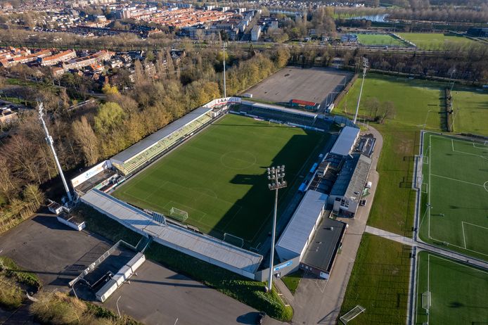 jenaplanscholen-vieren-koningsspelen-op-complex-fc-dordrecht