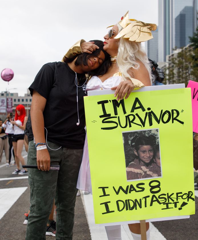 Ook slachtoffers van seksueel geweld lopen mee in de 'Amber Rose SlutWalk'.