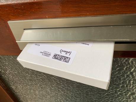 Brievenbuspakketjes blijven liggen bij PostNL: ‘Hopelijk is het er voor Moederdag 2024’