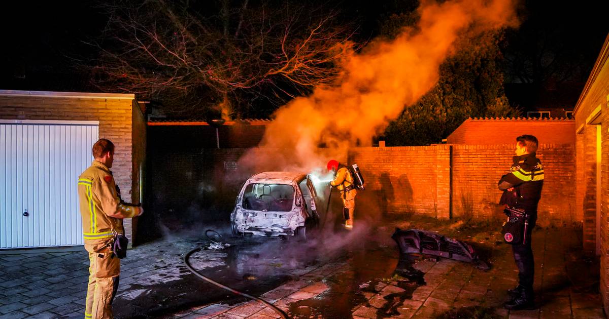 Derde autobrand in paar uur tijd in Eindhoven, vermoedelijk sprake van