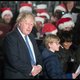 ‘Carry on Christmas’: Boris Johnson verzet zich tegen strengere coronamaatregelen