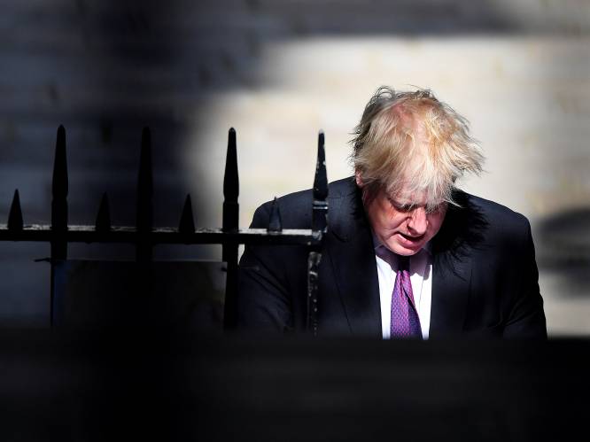 Boris Johnson voor tuchtcommissie wegens uitspraken over boerka