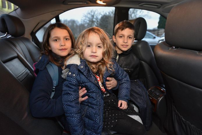 De nieuwe regularisatieaanvraag focust op de kinderen Klejdis, Kejda en Sara.