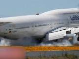 Boeing met mensen aan boord stuitert op landingsbaan in VS