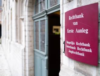 Rechtbank toont geen mildheid meer, man die ex en kinderen bleef lastigvallen ondanks contactverbod opnieuw veroordeeld: 18 maanden effectief 