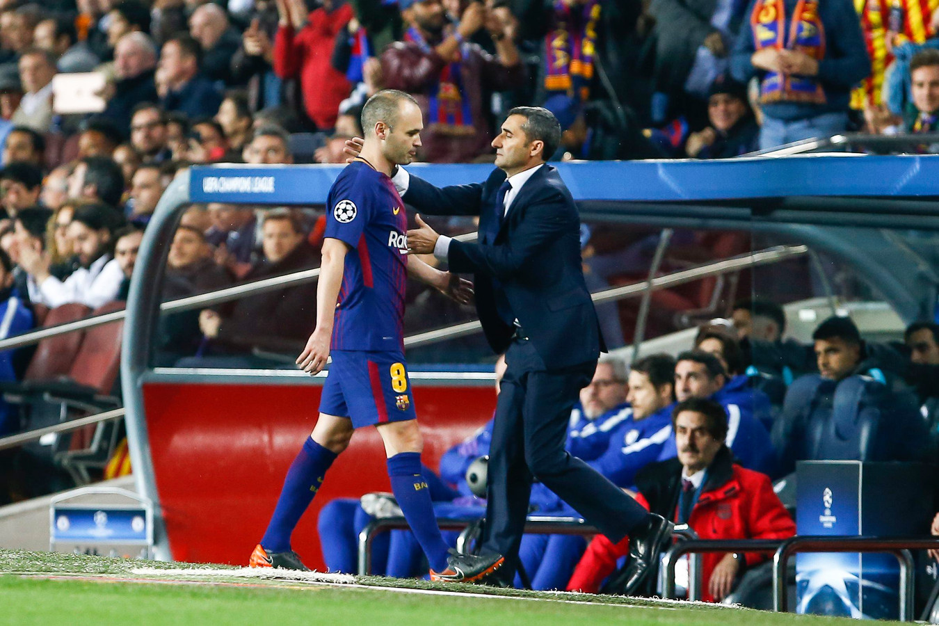 Iniesta overweegt transfer naar China | Foto | AD.nl