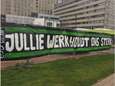 Sfeergroep Cercle Brugge hangt spandoeken op aan Brugse ziekenhuizen: “Jullie werk houdt ons sterk”