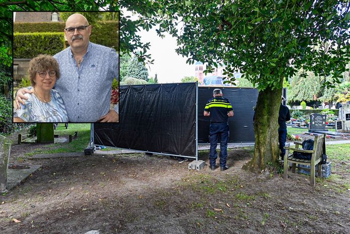 De politie heeft in Halsteren het lichaam van Mia Grinwis laten opgraven in het onderzoek naar de verdachte dood van man Chris.