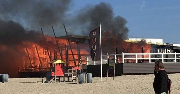 Vuurzee verwoest strandpaviljoen Puur in Groede