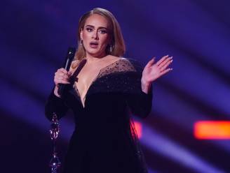 Adele meermaals in tranen tijdens aftrap van Las Vegas-concertreeks