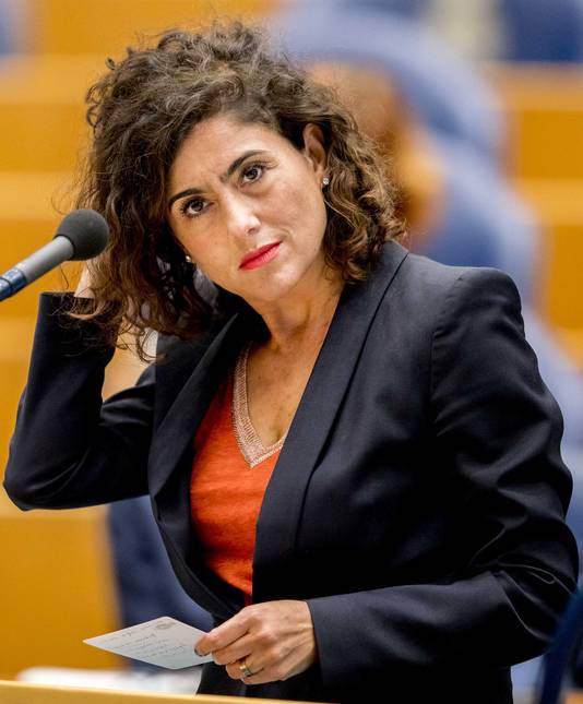 Sadet Karabulut (SP).